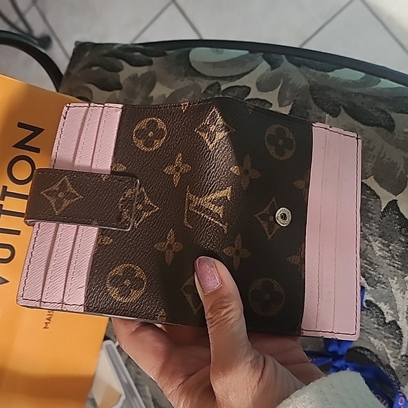 EUC Rare Louis Vuitton Wallet/Cardholder Monogram and Pink - Picture 9 of 12